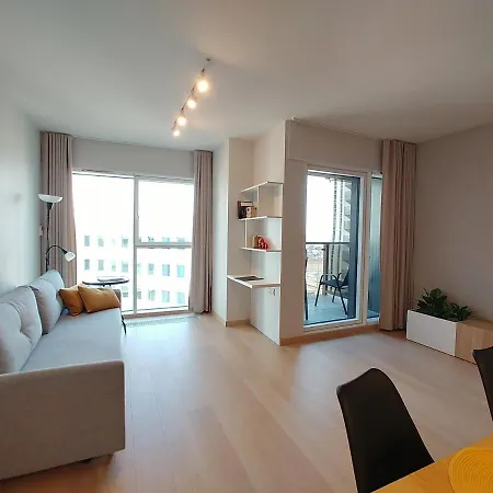 Capital - Towarowa *