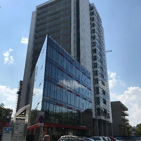 Capital - Towarowa Apartmán *