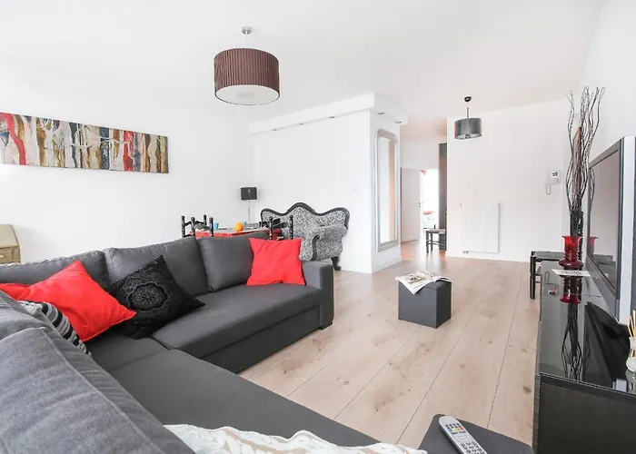 Capital - Towarowa *