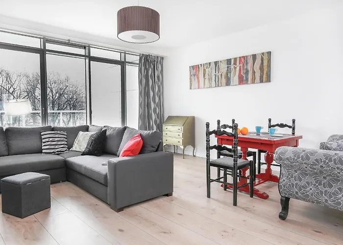 Capital - Towarowa 아파트