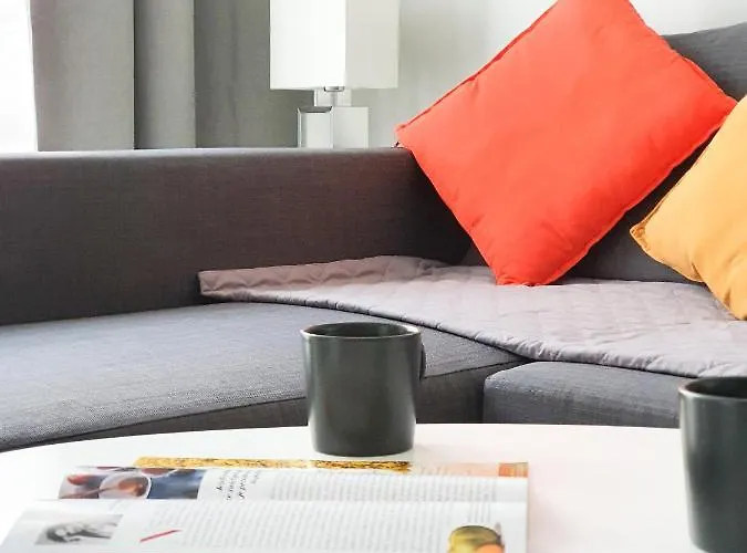 Capital - Towarowa * 포즈난