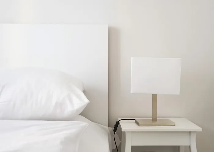 Capital - Towarowa * 포즈난