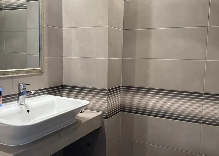 Capital - Towarowa 포즈난