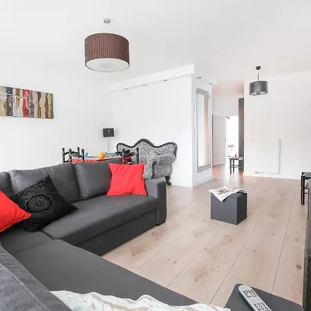 Capital - Towarowa *