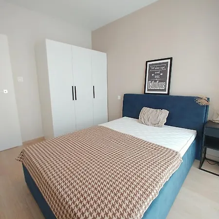 Capital - Towarowa Apartamento