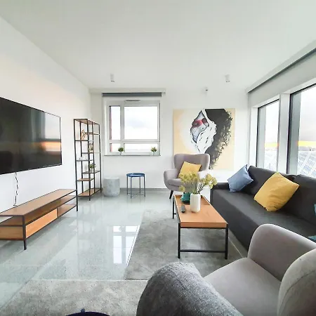 Capital - Towarowa Apartment