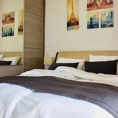 Capital - Towarowa *