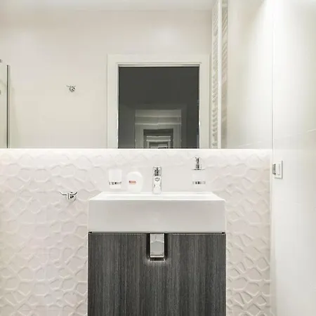 Capital - Towarowa Poznan