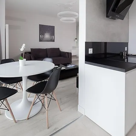 Capital - Towarowa Apartamento *