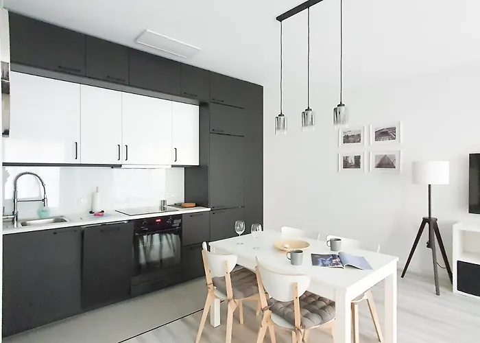 Capital - Towarowa * Poznan