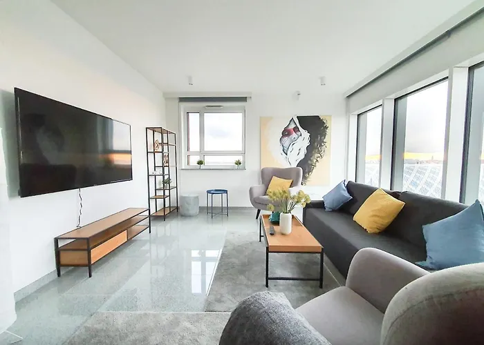 Capital - Towarowa شقة