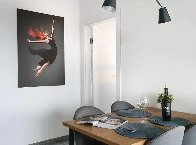 Capital - Towarowa شقة *